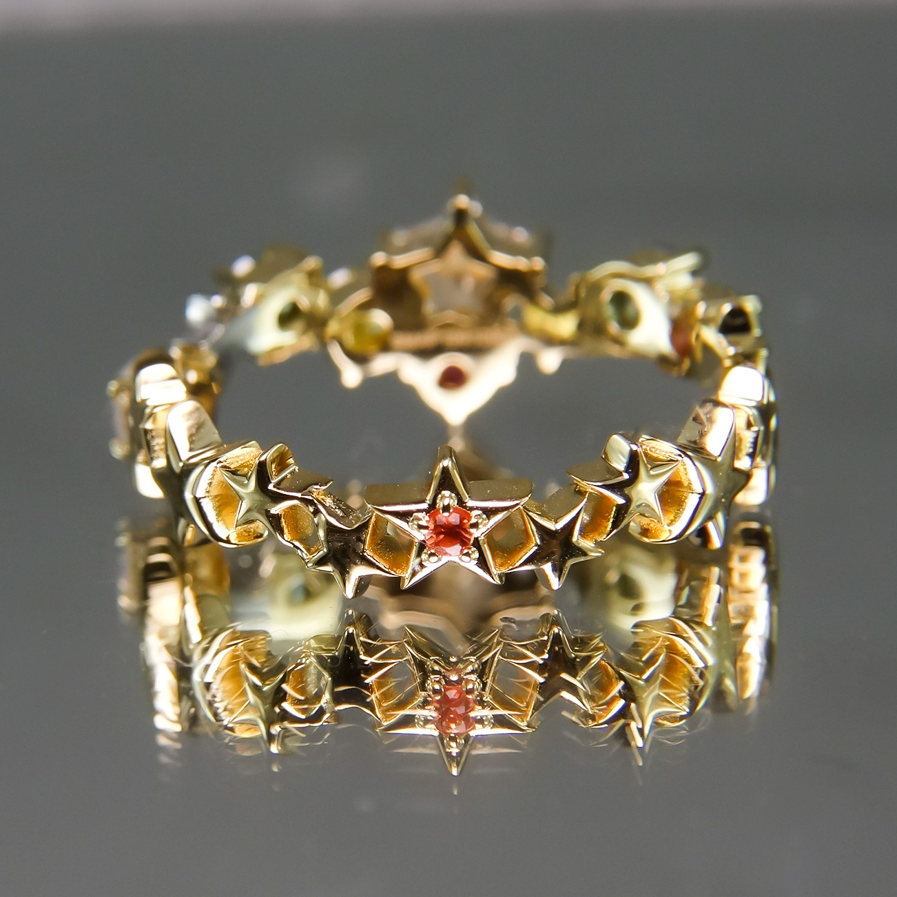 永遠の希望 星のダイアモンドと唯一無二のカラーダイアたちのスターリング